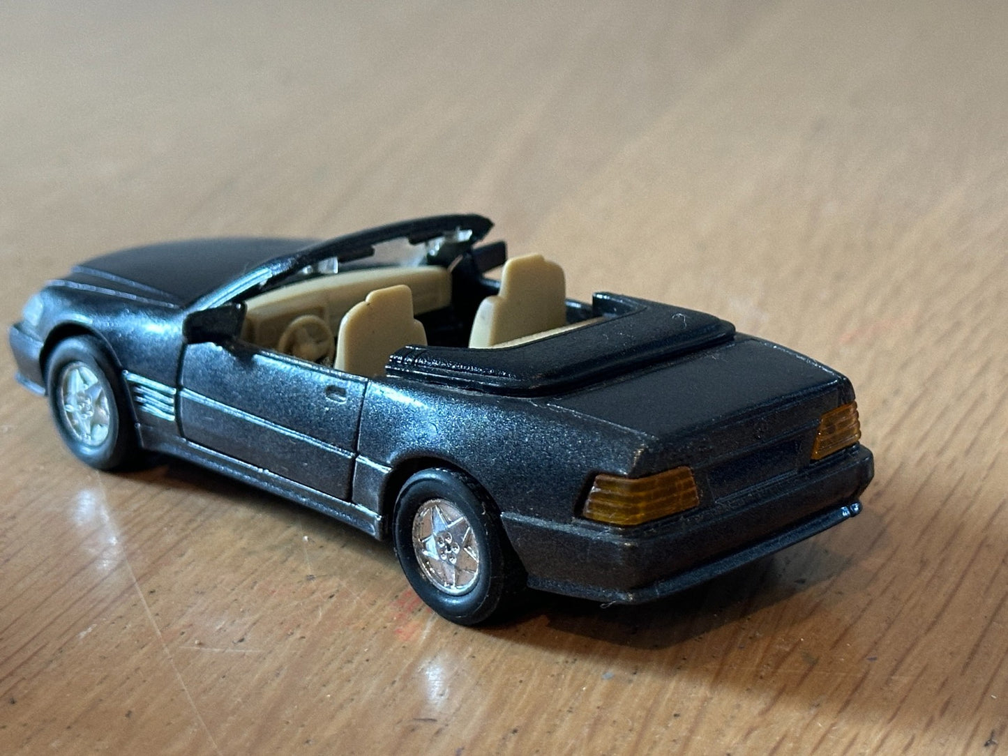 Welly Diecast Pull Back Super Racer - Mercedes 500SL